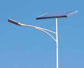 led太陽能路燈蓄電池為什么要存儲一段時間才出貨？